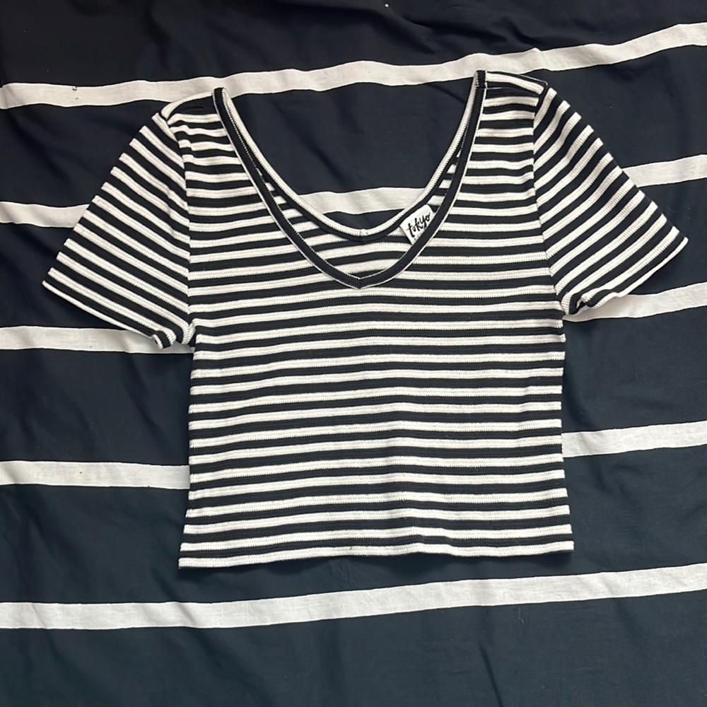 ‼️Cute Cropped Tee
